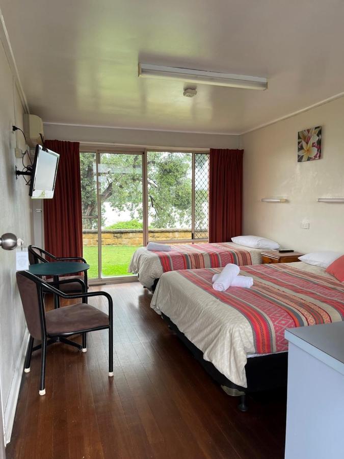 Crown Hotel Motel Grafton Exteriör bild